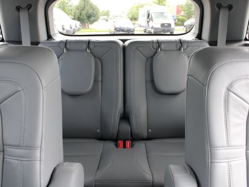 Used 2020 Lincoln Aviator Reserve w/ Elements Package Plus AWD/4WD image 22