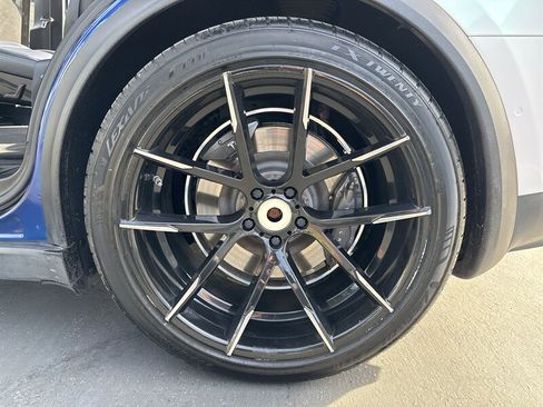 Used 2016 Tesla Model X 90D image 19