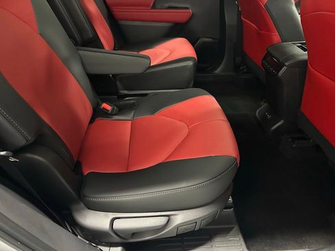 Used 2025 Toyota Highlander XSE image 56