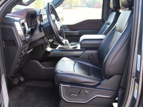 Used 2021 Ford F150 Lariat image 3