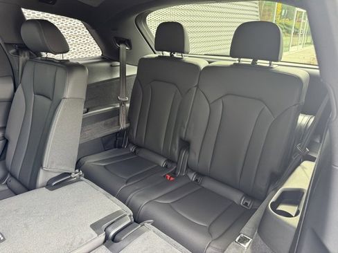 New 2025 Audi Q7 3.0T Premium Plus image 11