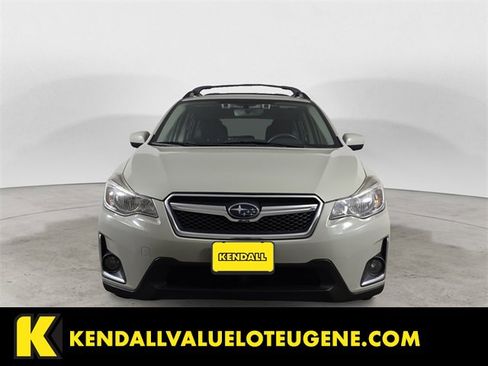 Used 2017 Subaru Crosstrek 2.0i Premium image 8