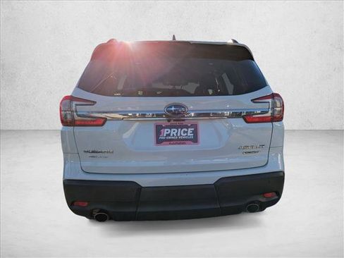 Used 2023 Subaru Ascent Limited image 7