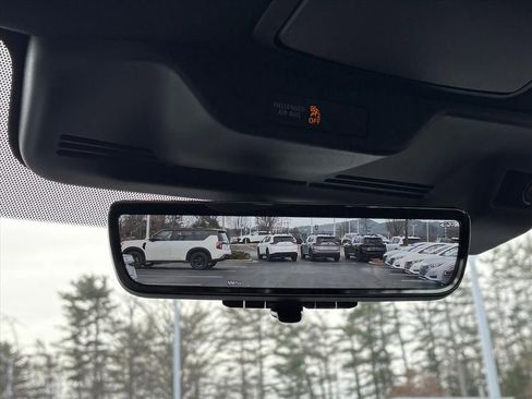 New 2026 Nissan Armada Platinum image 17