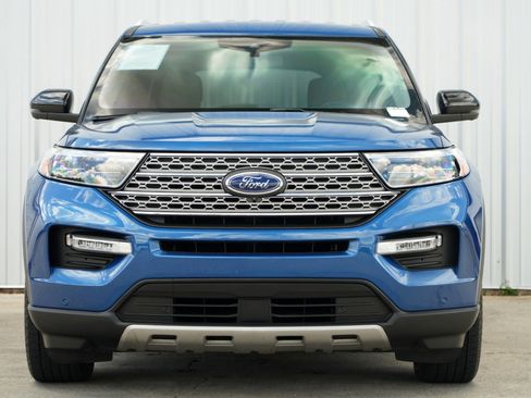 Used 2021 Ford Explorer Limited w/ Equipment Group 301A image 6