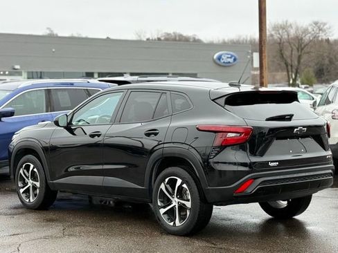 Used 2024 Chevrolet Trax RS image 36