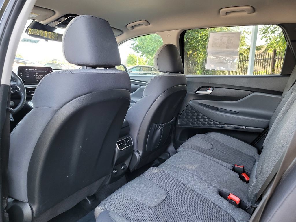 Used 2022 Hyundai Santa Fe SEL AWD/4WD image 15