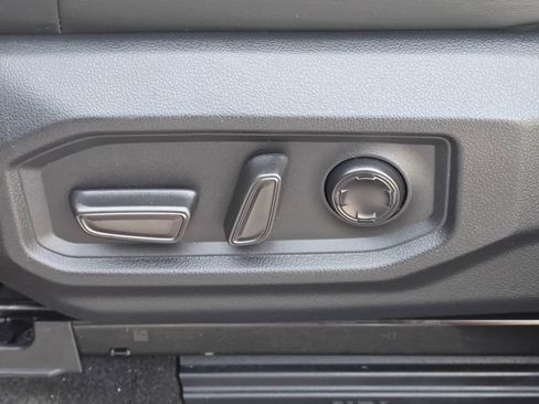 Used 2024 Toyota Sequoia Platinum AWD/4WD image 14