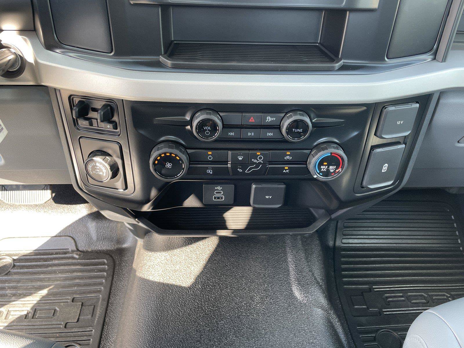 New 2027 Ford F250 XL w/ XL Chrome Package RWD image 23