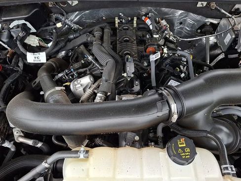 Used 2025 Ford Expedition Platinum AWD/4WD image 28