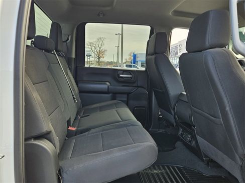 Used 2026 Chevrolet Silverado 2500 Custom w/ Custom Value Package image 14