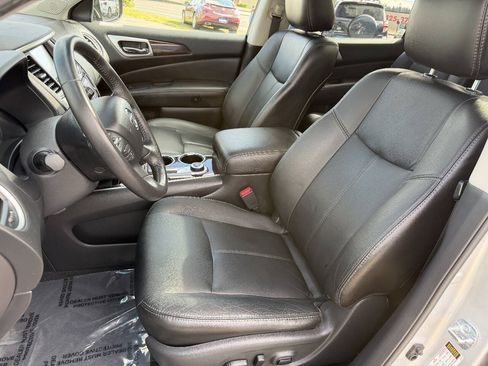 Used 2014 Nissan Pathfinder SL w/ SL Premium Package AWD/4WD image 19