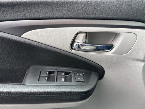 Used 2021 Honda Pilot EX image 23
