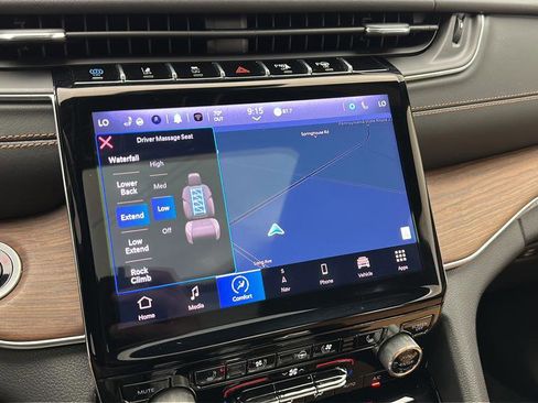 Used 2023 Jeep Grand Cherokee Summit w/ Advanced Protech Group IV AWD/4WD image 22