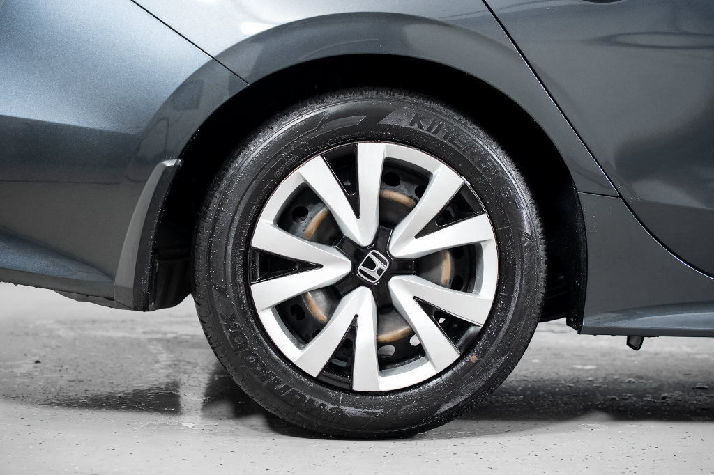 Used 2024 Honda Civic LX image 7