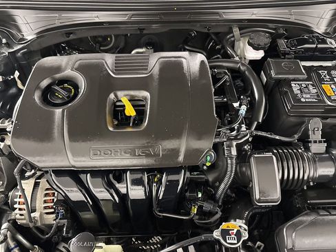 Used 2023 Kia Forte LXS image 29