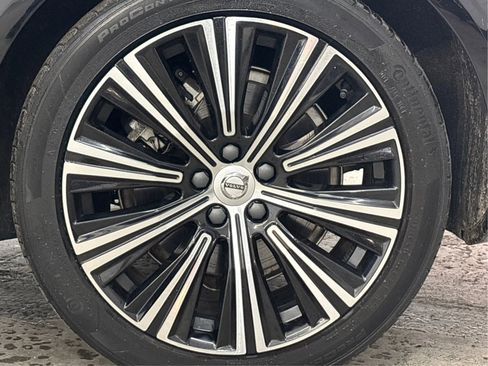 Used 2024 Volvo S90 B6 Plus AWD/4WD image 32