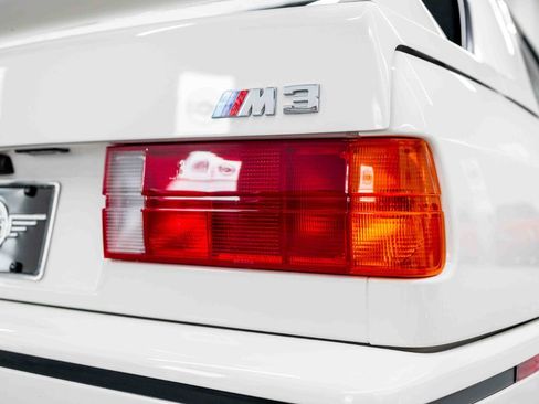Used 1990 BMW M3 Coupe RWD image 24