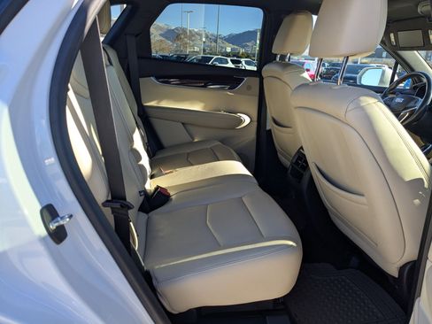 Used 2019 Cadillac XT5 Luxury image 19