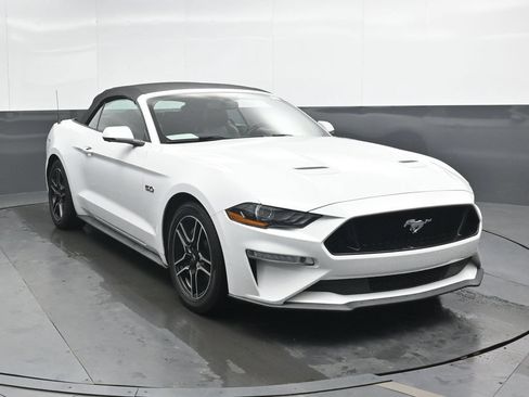 Used 2018 Ford Mustang GT Premium RWD image 5