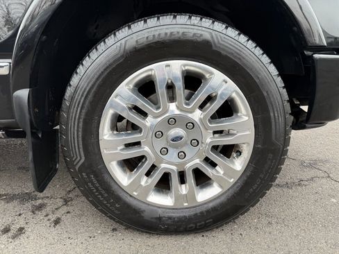 Used 2014 Ford F150 Platinum image 34