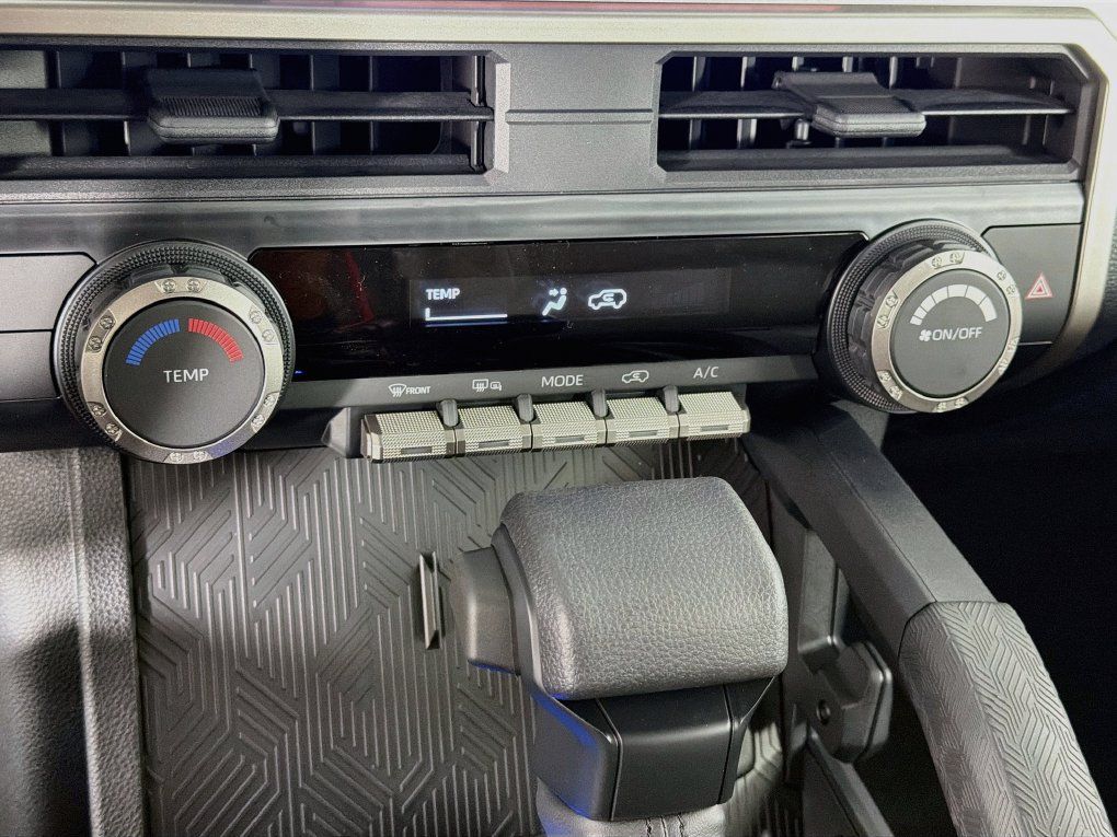New 2026 Toyota 4Runner SR5 AWD/4WD image 19