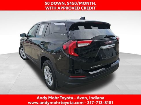 Used 2024 GMC Terrain SLE image 5