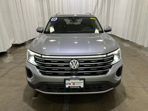 Used 2024 Volkswagen Atlas SEL AWD/4WD image 9