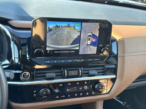 Used 2023 Nissan Pathfinder Platinum w/ Lighting Package (N93) image 19