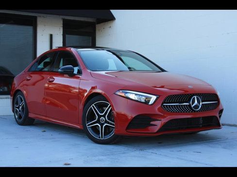 Used 2019 Mercedes-Benz A 220 4MATIC image 1