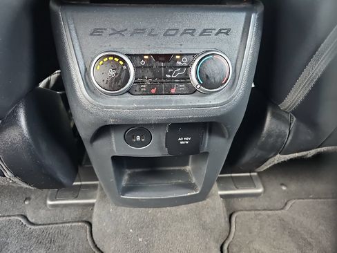 Used 2025 Ford Explorer ST-Line w/ Premium Package AWD/4WD image 21