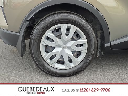 Used 2021 Toyota C-HR LE FWD image 8