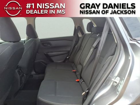 Used 2024 Nissan Rogue S FWD image 26