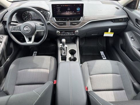 New 2026 Nissan Altima 2.5 SV FWD image 18