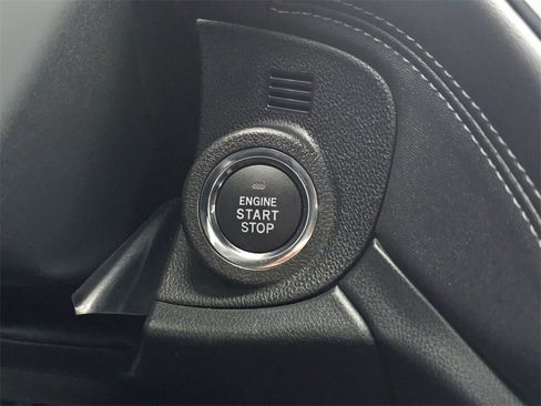 Used 2025 Subaru Outback Touring image 33