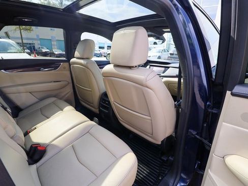 Used 2017 Cadillac XT5 Luxury w/ Driver Awareness Package image 51