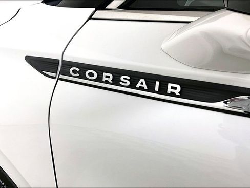 Used 2022 Lincoln Corsair FWD w/ Equipment Group 101A image 14