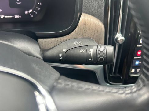 Used 2022 Volvo S90 B6 Inscription w/ Advanced Package AWD/4WD image 16