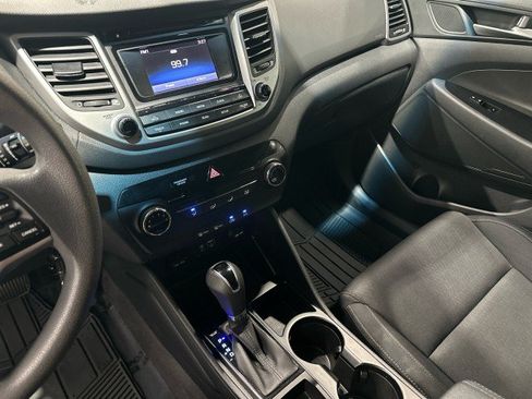Used 2016 Hyundai Tucson SE w/ Option Group 02 AWD/4WD image 4