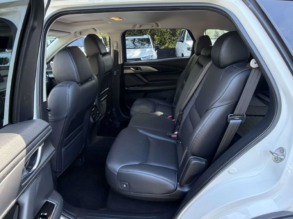 Used 2023 MAZDA CX-9 Touring Plus AWD/4WD image 16