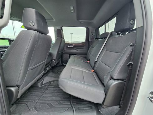 Certified 2025 GMC Sierra 1500 SLE w/ Preferred Package image 34