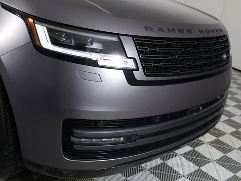 Used 2024 Land Rover Range Rover SE image 45