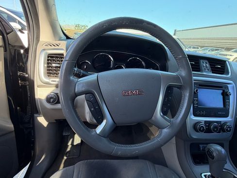 Used 2016 GMC Acadia SLE FWD image 11