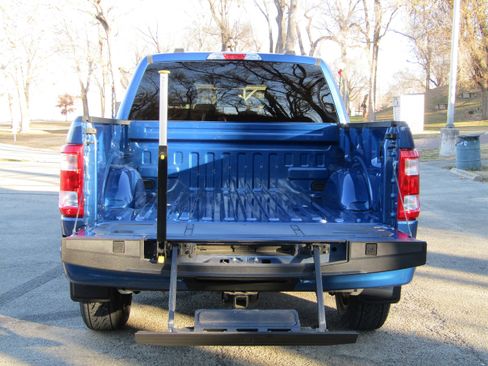 Certified 2022 Ford F150 XL w/ STX Appearance Package image 17