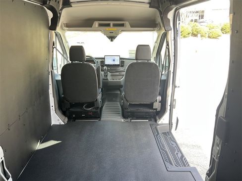 New 2026 Ford Transit 250 148 Medium Roof w/ Load Area Protection Package image 21