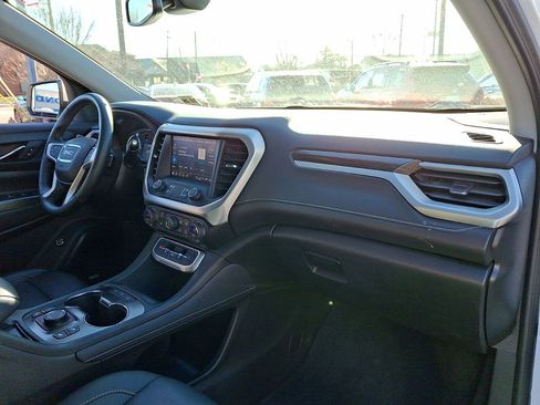 Certified 2023 GMC Acadia SLT image 28
