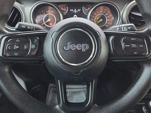 Used 2021 Jeep Wrangler Sport image 16