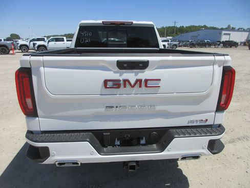 New 2026 GMC Sierra 1500 AT4 w/ AT4 Premium Package AWD/4WD image 6