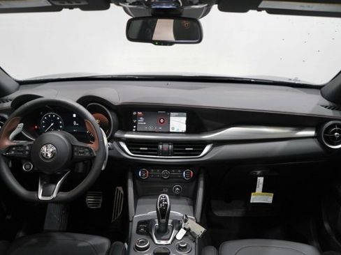 New 2025 Alfa Romeo Stelvio Sprint image 13