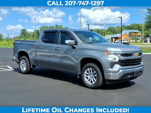 Used 2024 Chevrolet Silverado 1500 LT AWD/4WD image 3